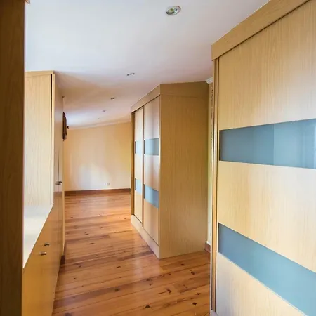 Apartment Lapa: Terrace & Garage Lisbon